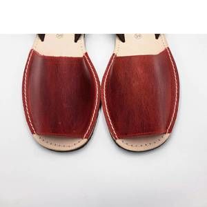 NEW NUMA BY SPANIANS men's avarcas flat sandals in red
